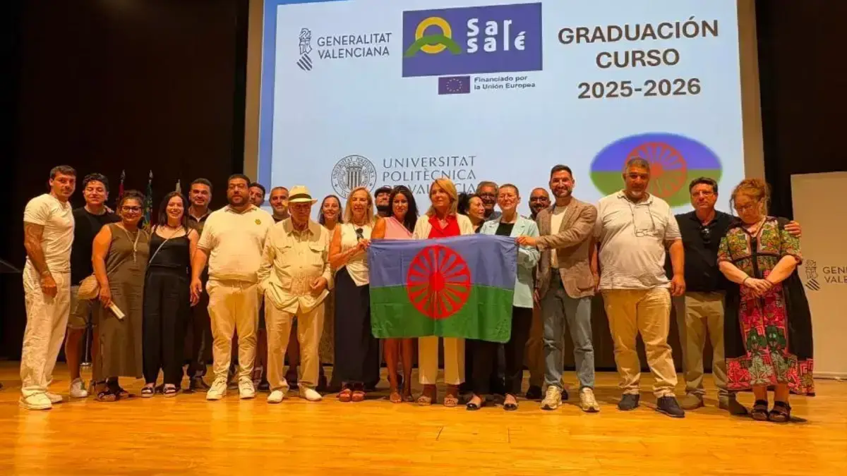 Participants en un programa d’acompanyament educatiu per al poble gitano impulsat per la Generalitat.