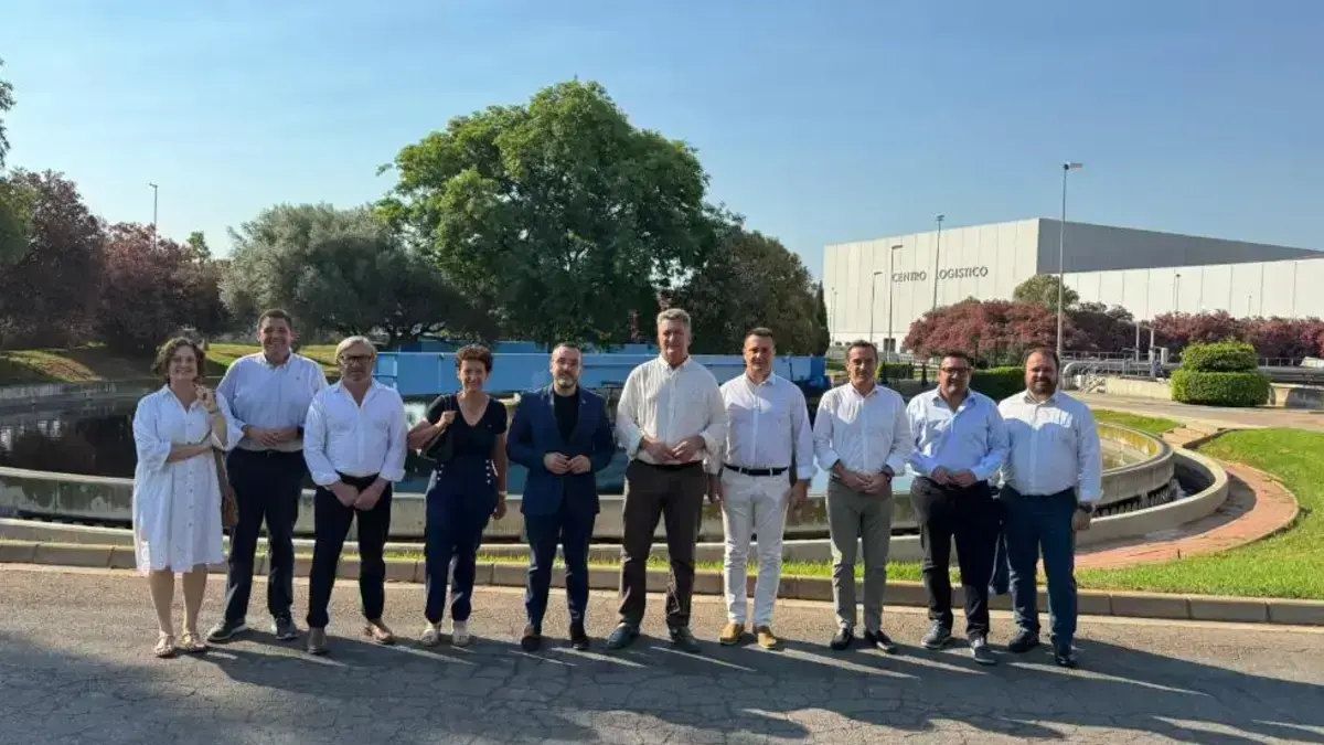 Obres de modernització del sistema de sanejament a la Plana Baixa, amb maquinària i senyalització