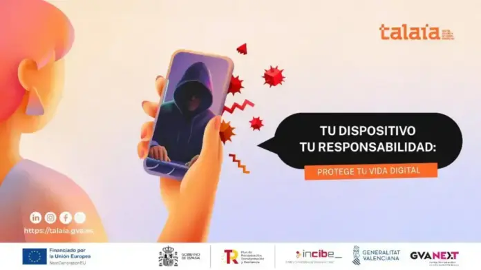 Persones veuen consells d’una campanya de la Generalitat per protegir els mòbils dels atacs de ciberdelinqüents