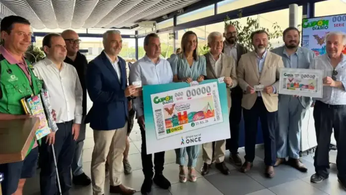 Secretari autonòmic de Turisme en la presentació del cupó especial de l’ONCE dedicat a Sonido de Valencia