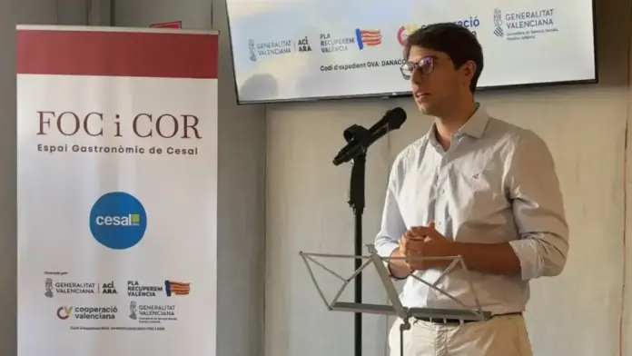 Persones participants en un projecte d’inserció laboral en hostaleria vinculat a la DANA a l’Horta Sud.