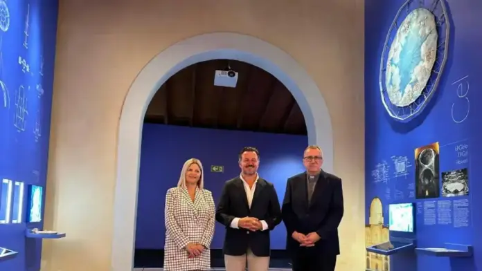Carmen Ortí parlant sobre la col·laboració per preservar i difondre el Misteri d’Elx