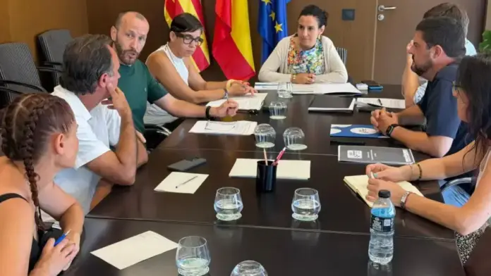 Persones i professionals vinculats a l’atenció de dany cerebral adquirit i programes d’autonomia.