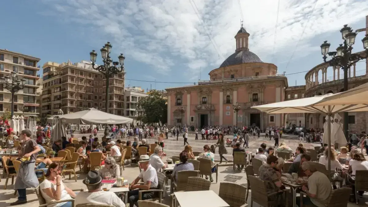 Marián Cano destaca les millors previsions turístiques de la Comunitat Valenciana per als pròxims mesos.