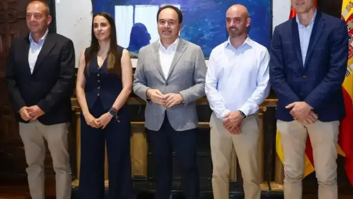 Pérez Llorca anuncia una reducció de les taxes de caça per al sector cinegètic.