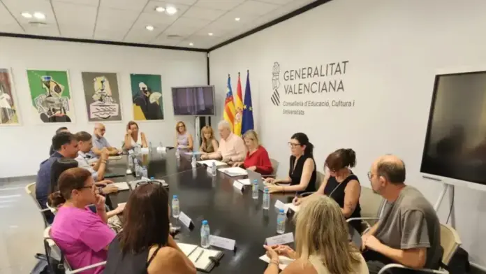 Reunió de directors i directores de la Comunitat Valenciana, amb proposta d’equips de suport territorials.