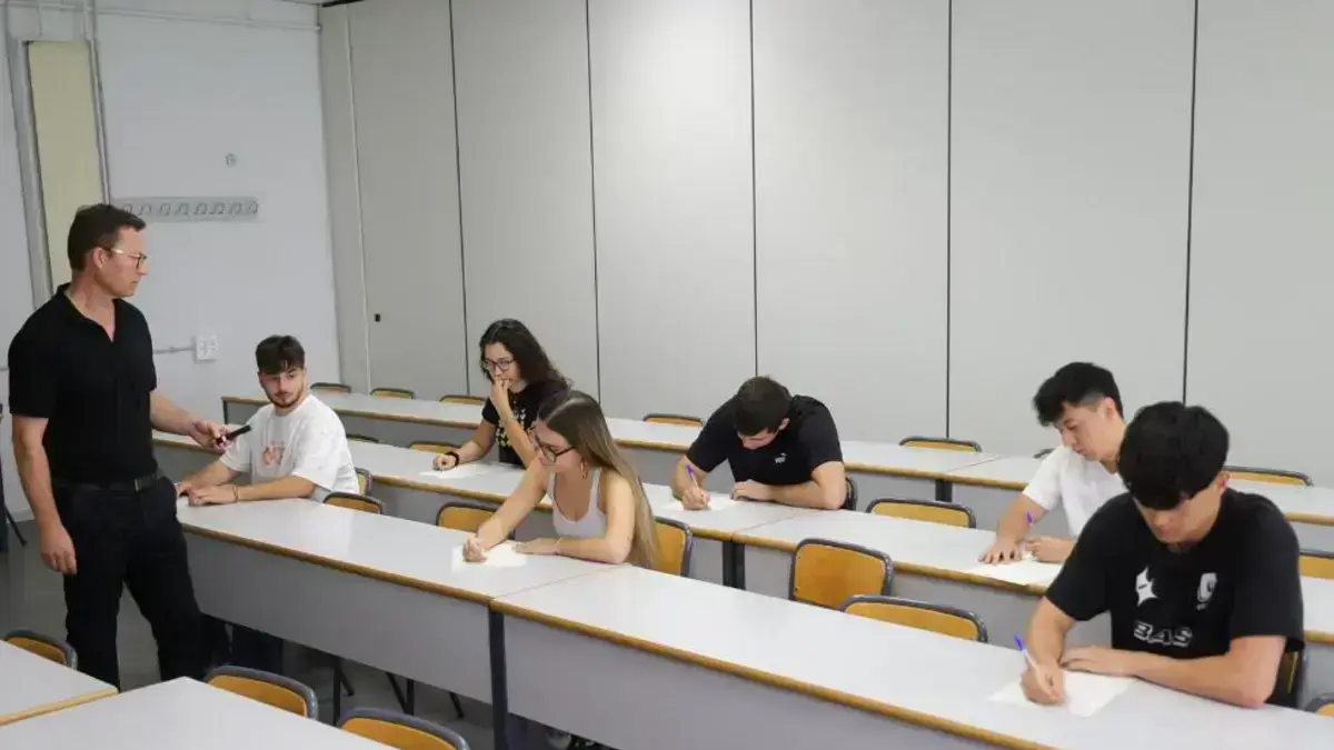 Gràfics o dades sobre notes de tall universitàries després de la tercera adjudicació de vacants.