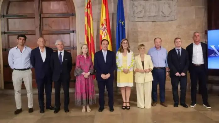 Pérez Llorca: la Comunitat Valenciana torna a ser terra d’oportunitats Pérez Llorca parlant en un acte sobre oportunitats i inversions a la Comunitat Valenciana.