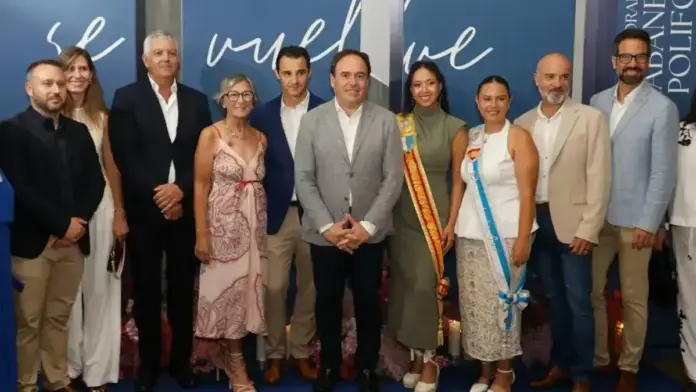 Pérez Llorca remarca el compromís del Consell amb la continuïtat del certamen d’havaneres i polifonia.