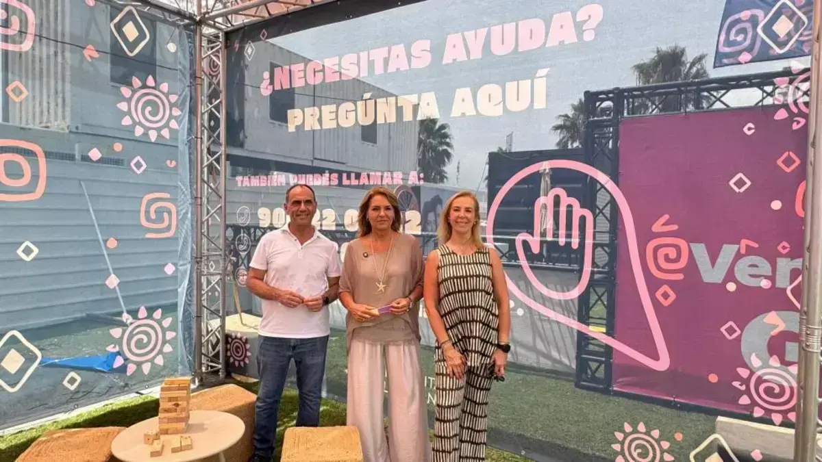 Camarero destaca la col·laboració per a festivals i espais d’oci segurs Camarero durant una intervenció sobre la col·laboració per a festivals i espais d’oci segurs.