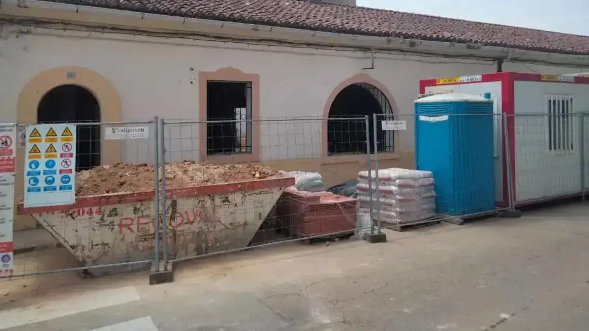 Centres d’atenció primària del Departament de Salut de la Ribera en procés de modernització.