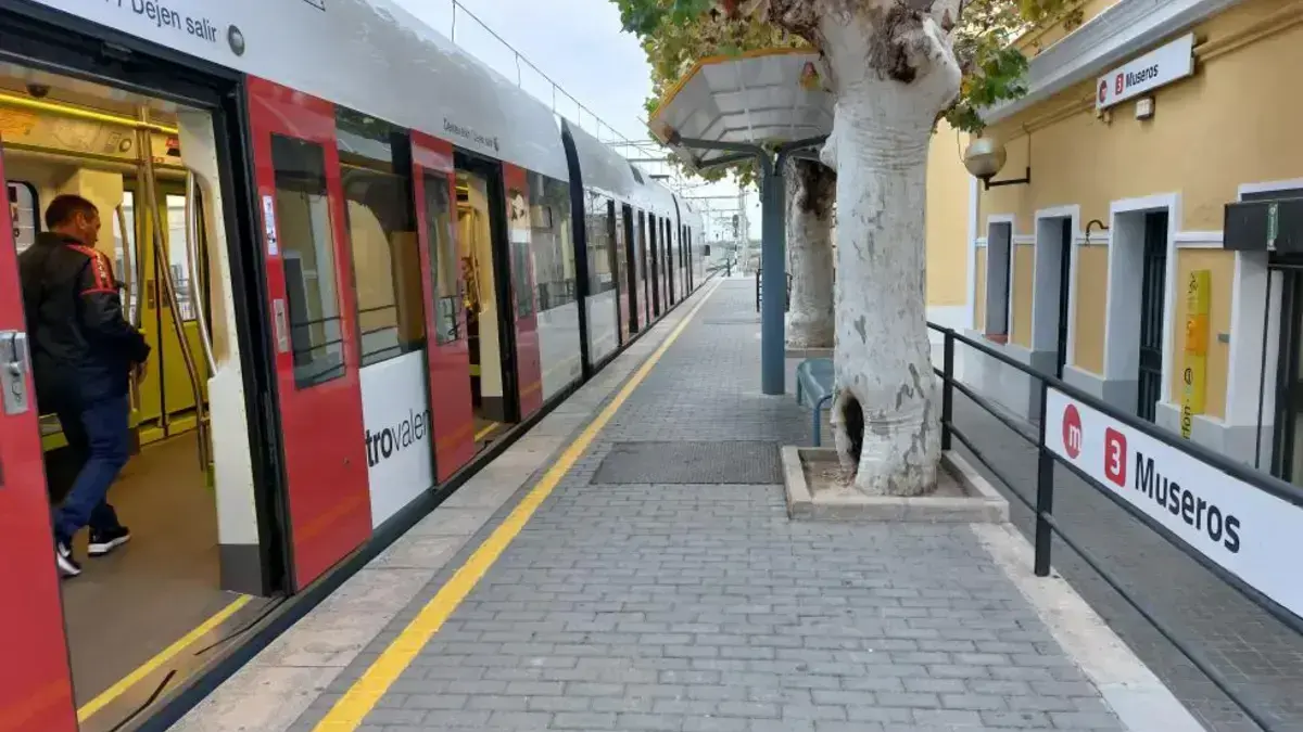 Exterior de l’estació de Museros