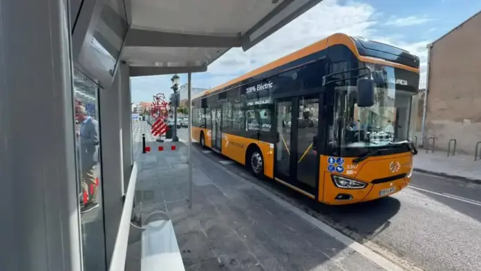 Usuarios de Metrobús, satisfechos tras la renovación integral de la flota y la ampliación de líneas.