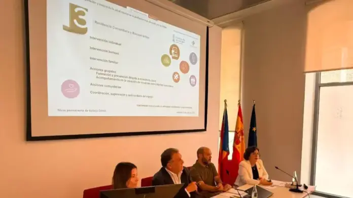 La Generalitat impulsa un dispositiu d’intervenció psicològica en emergències Reunió de la Generalitat amb associacions d’afectats per la dana per impulsar suport psicològic en emergències