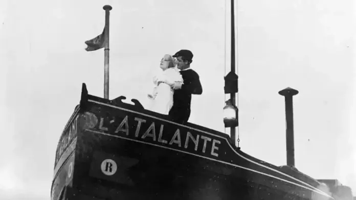 Cartell i projecció de ‘L’Atalante’ de Jean Vigo en la Filmoteca d’Estiu