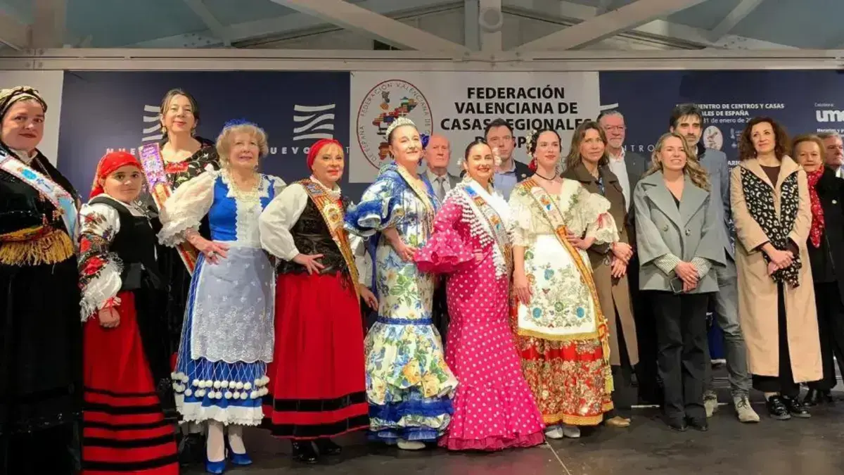 Entrada de la Generalitat amb documentació de sol·licituds de les Cases Regionals i Nacionals per a ajudes.