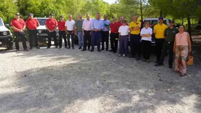 La Generalitat reforça la vigilància forestal amb 122 efectius nous Efectius de la Generalitat desplegats per reforçar la vigilància forestal i combatre els incendis.