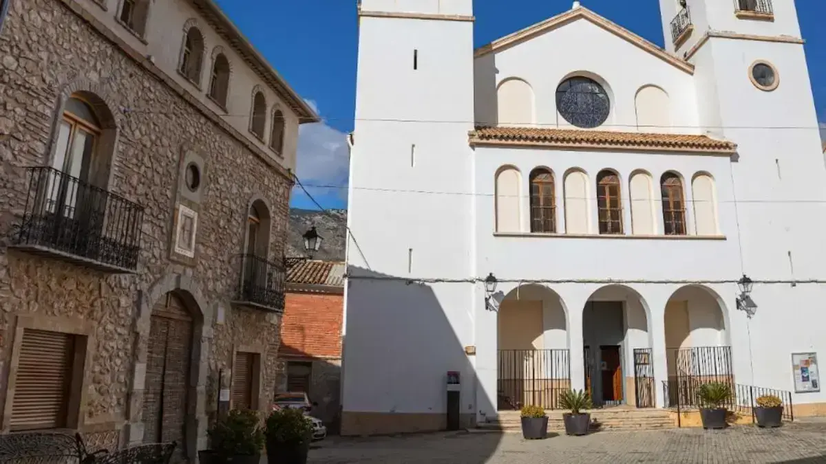 Façana i patrimoni d’un municipi d’Alacant, amb una ajuda per a la recuperació del patrimoni en risc de despoblament.