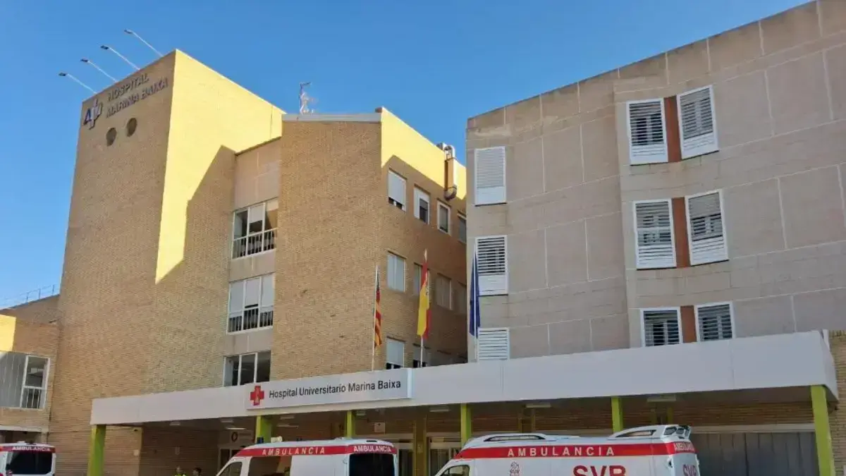 Façana o entorn de l’Hospital Marina Baixa vinculat a la reforma i ampliació.