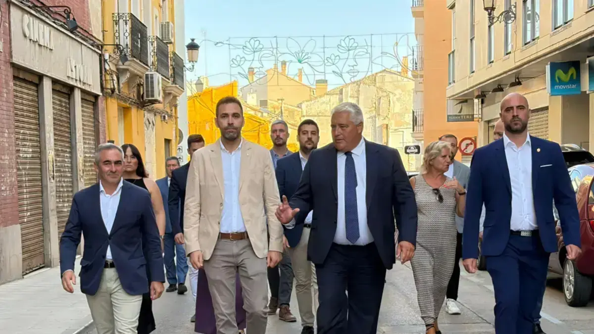 Barrachina destaca el viñedo com a aliat contra la despoblació i la prevenció d’incendis