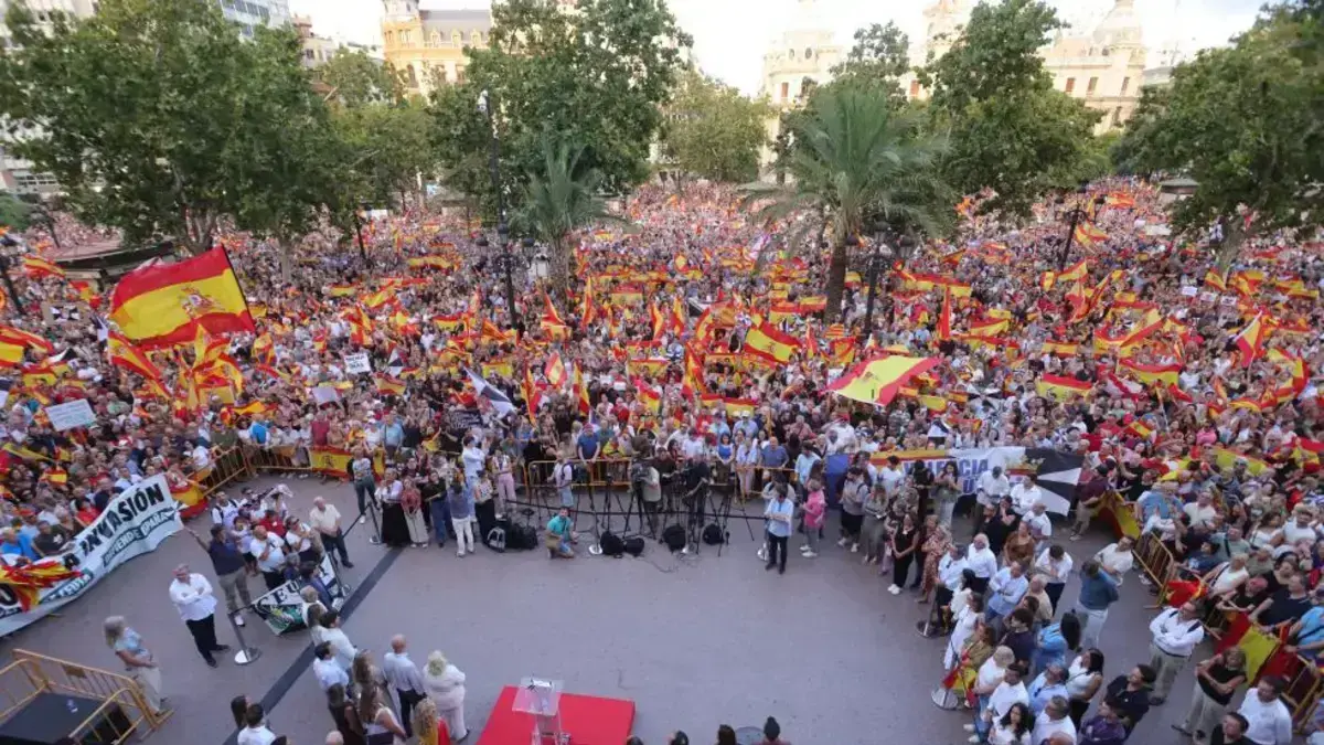 Pérez Llorca durant una declaració de suport a Ceuta després d’una entrada il·legal d’immigrants.