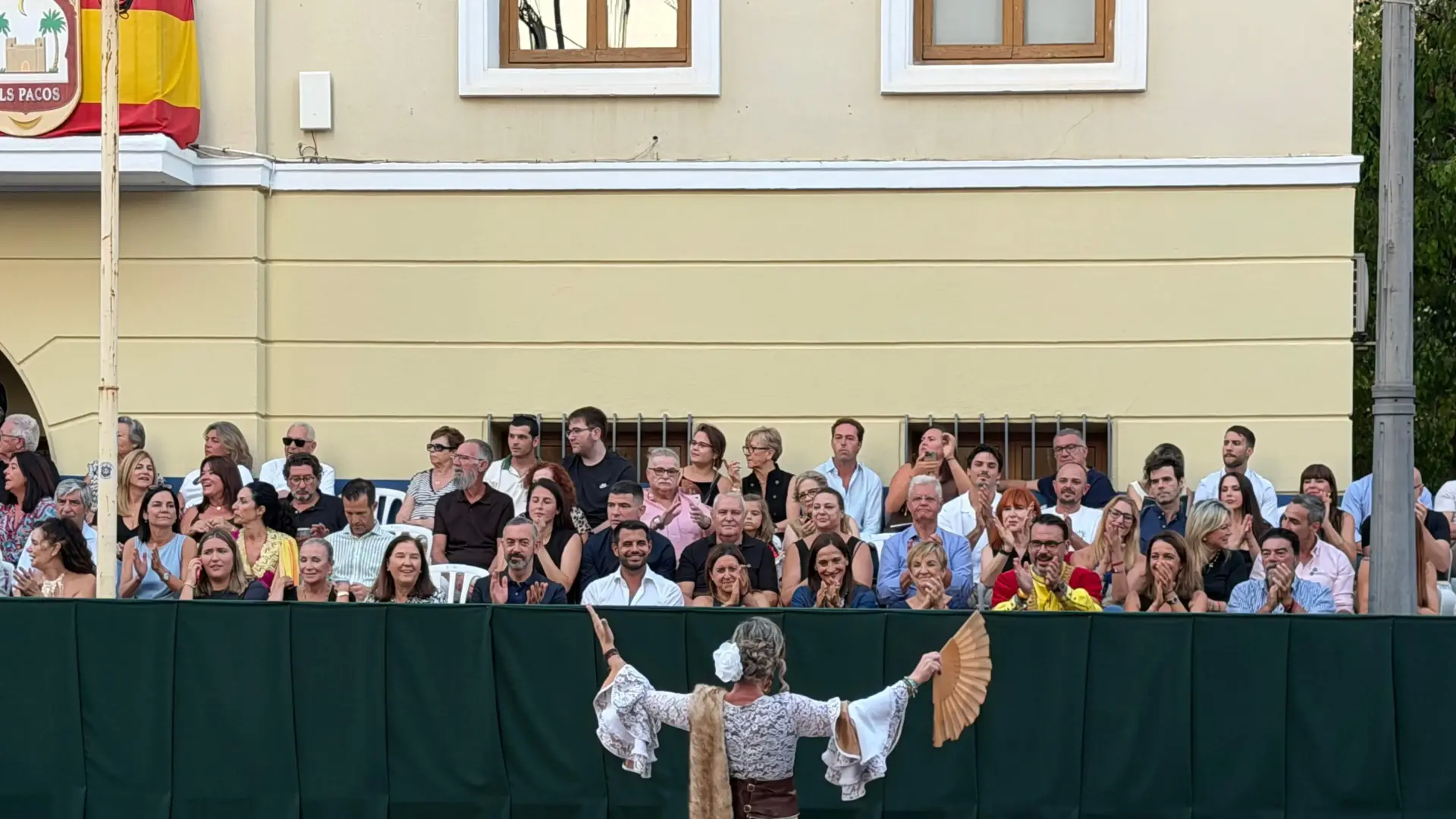 Marián Cano destaca el valor cultural i turístic de l’Entrada de Moros i Cristians de Mutxamel.