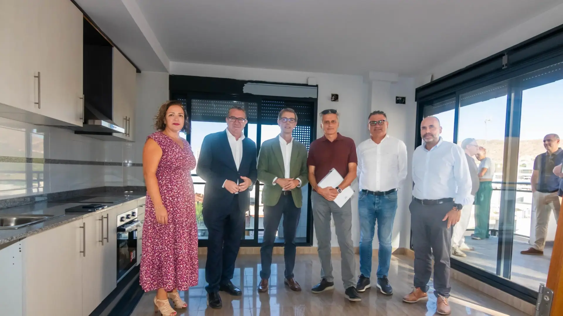 Façana d’un edifici de vivendes públiques a Benidorm preparat per a lloguer assequible