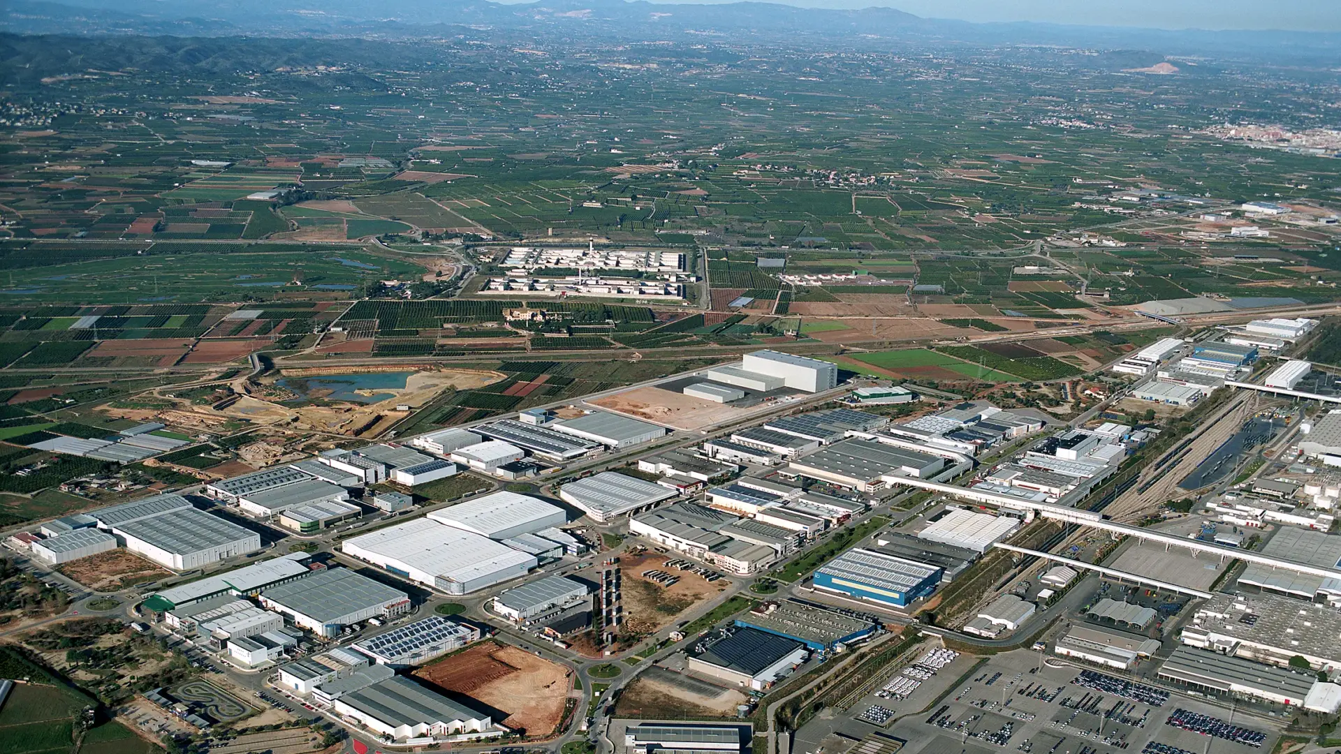 Cartell o material informatiu sobre les ajudes del Consell per a àrees industrials i projectes de millora 2026.