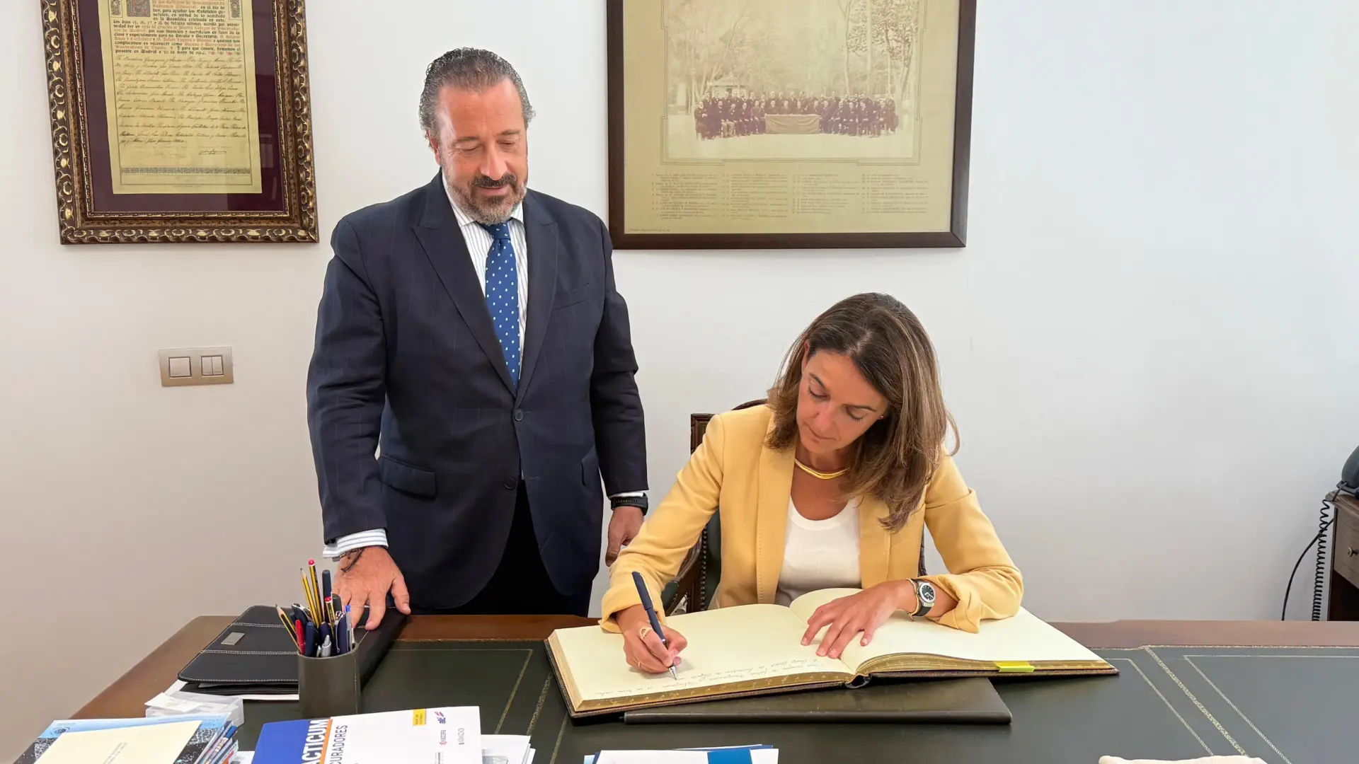 Núria Martínez parlant sobre el paper de la procura en una justícia més àgil, propera i eficaç.
