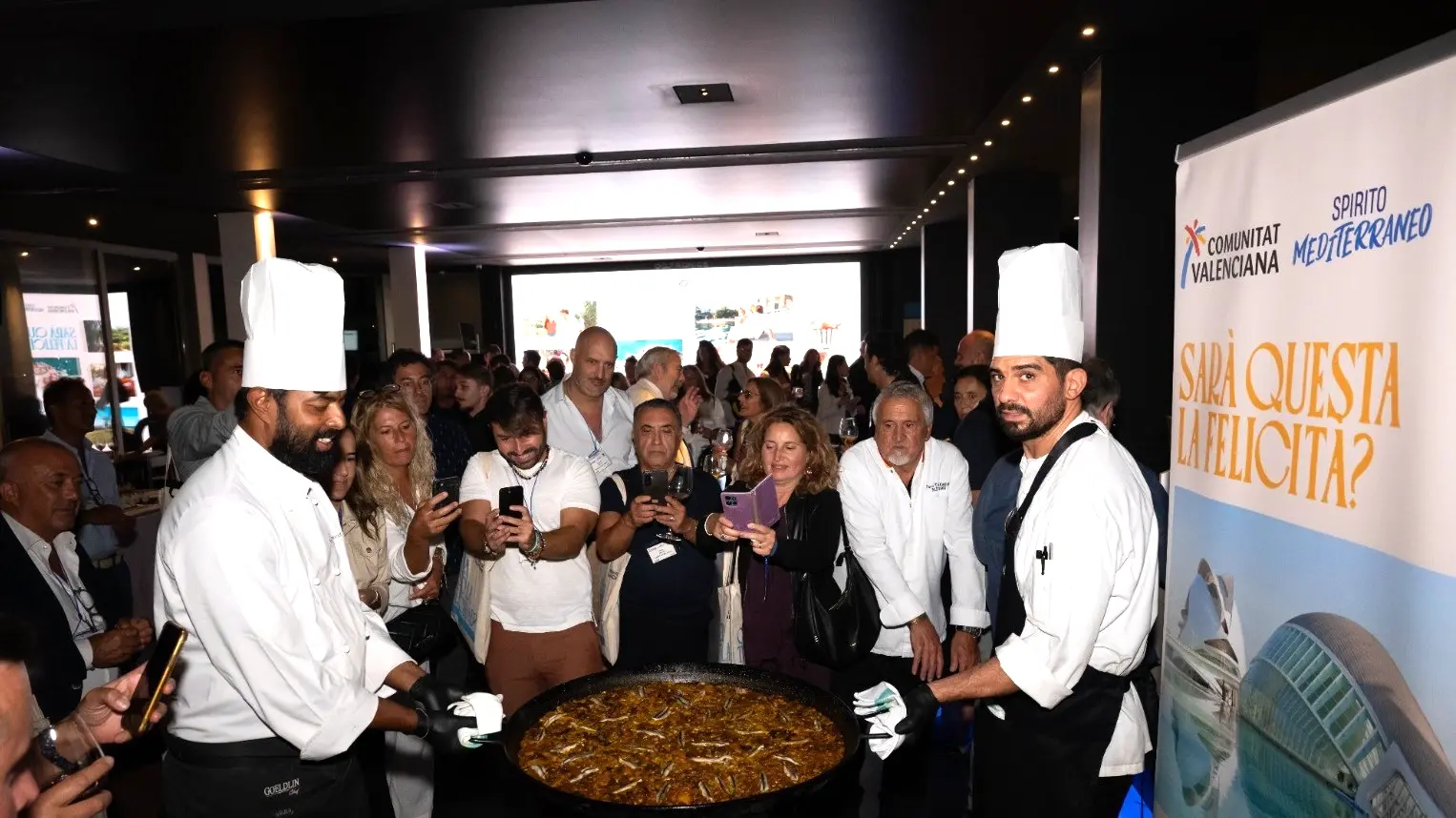 Reunió de Turisme Comunitat Valenciana amb agències italianes a Nàpols per promocionar l’oferta turística i gastronòmica valenciana