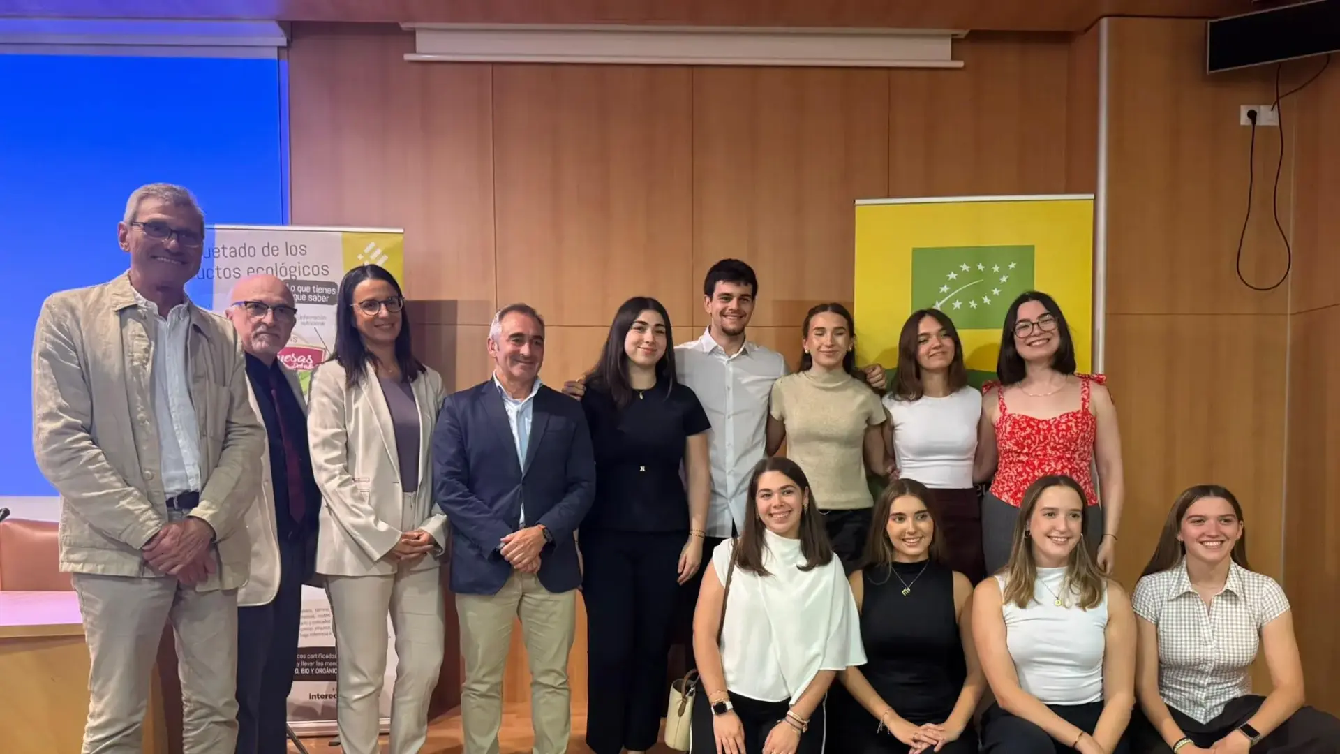 Camp de conreu ecològic amb benefici de l’impuls de la Generalitat.