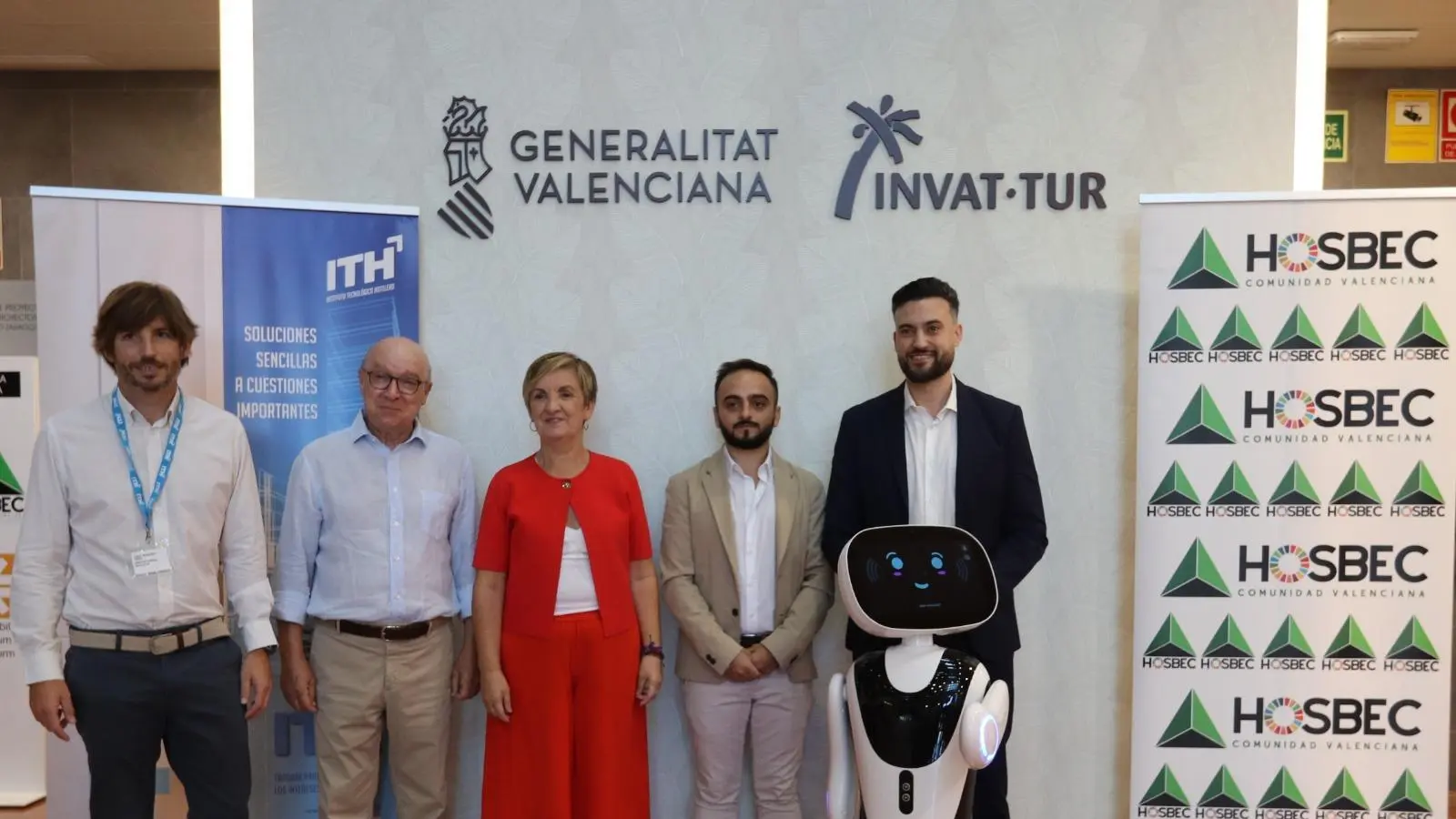 Marián Cano parlant sobre la innovació turística i el seu impacte en la competitivitat i la sostenibilitat.