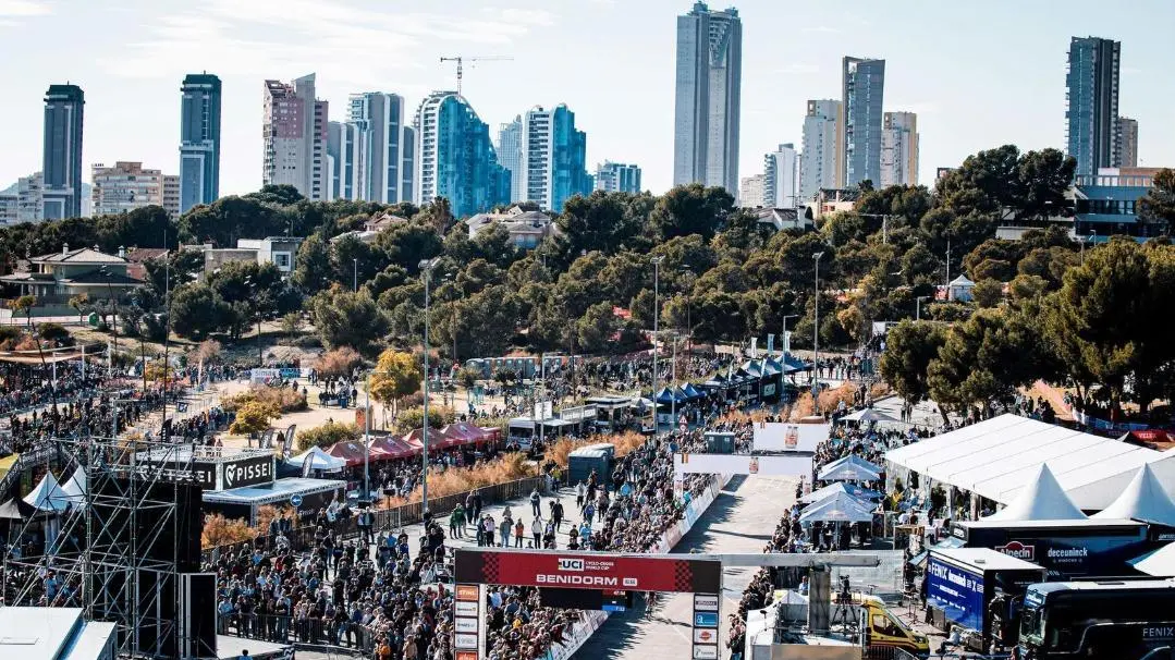 Pérez Llorca celebra l’elecció de Benidorm com a seu del Mundial UCI de ciclocross 2031.