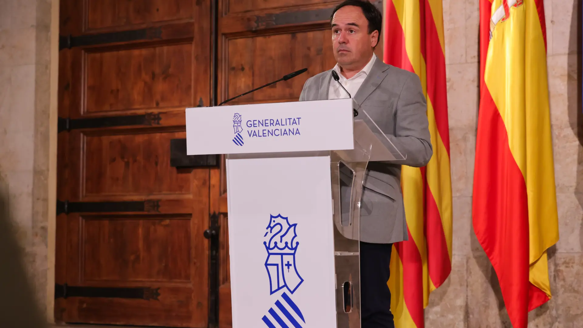 Cartell o informació sobre ajudes del Consell per als afectats de la dana Adam.