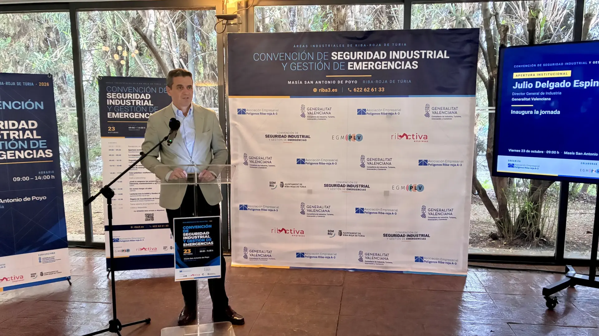 El director general de Industria habla sobre seguridad industrial y protección de las personas.